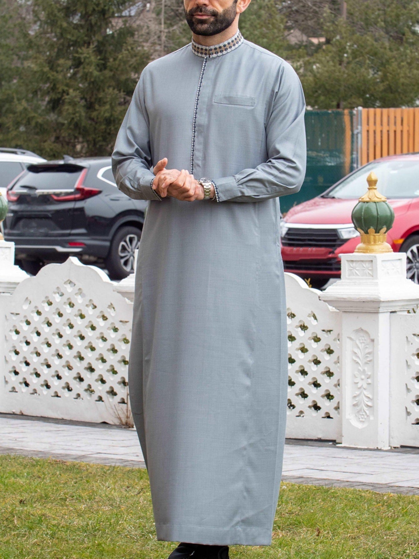 Men's Embroidered Jubba Thobe