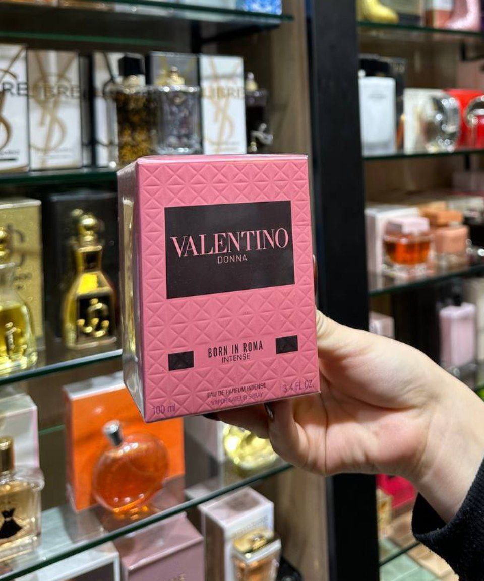 Valentino Donna Born in Roma Intense Eau de Parfum